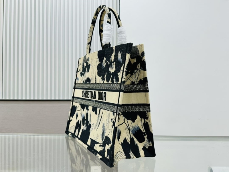 Dior Shopping Bags